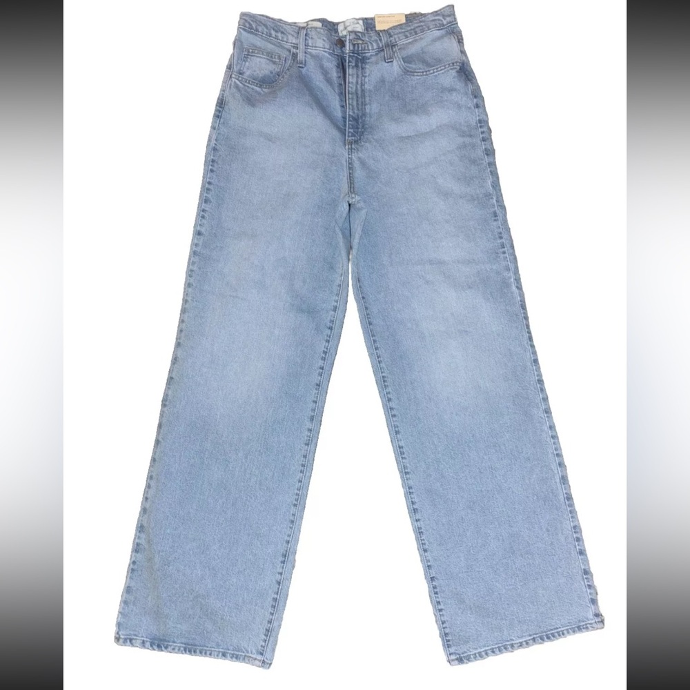 Universal Thread Women's High Waisted Wide Leg Cropped High-Rise Jeans, Light
